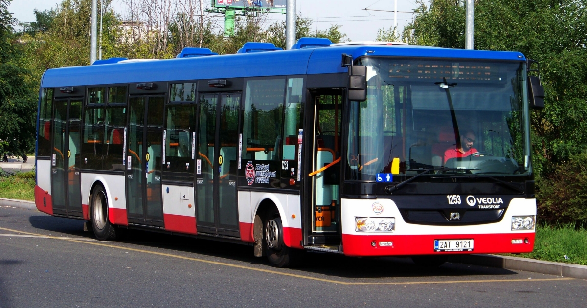 Fotografie autobusu, ilustrační foto