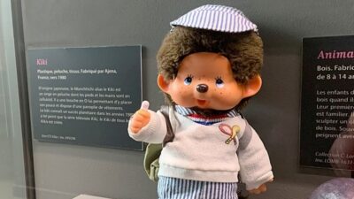 Fotografie socialistické hračky Mončičák