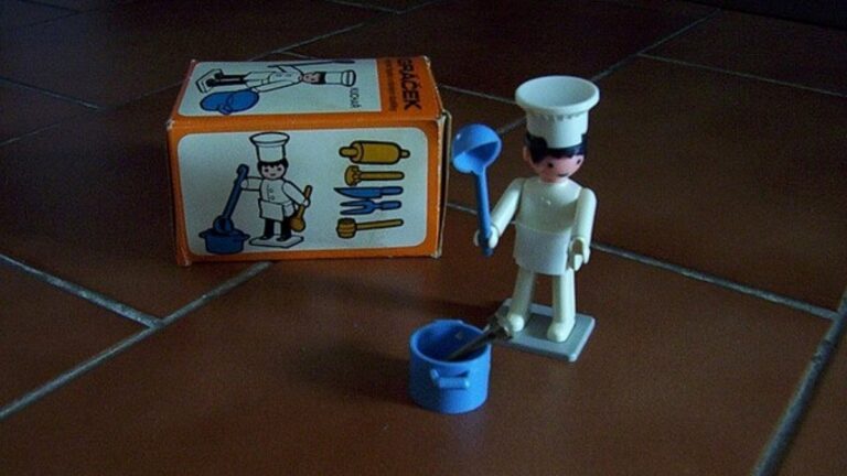 Igráček patřil v socilistické době mezi ty vůbec nejoblíbenější hračky