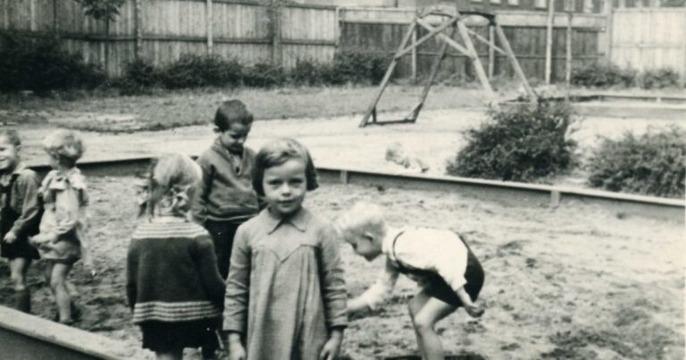 Fotografie dětí v Praze za socialismu