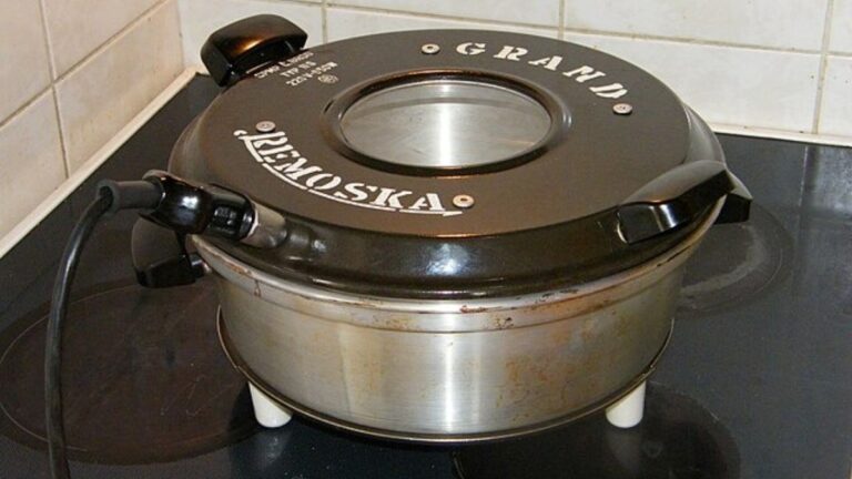 Fotografie staré trouby Remoska Grand typ 11S