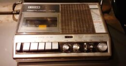 Fotografie starého magnetofonu
