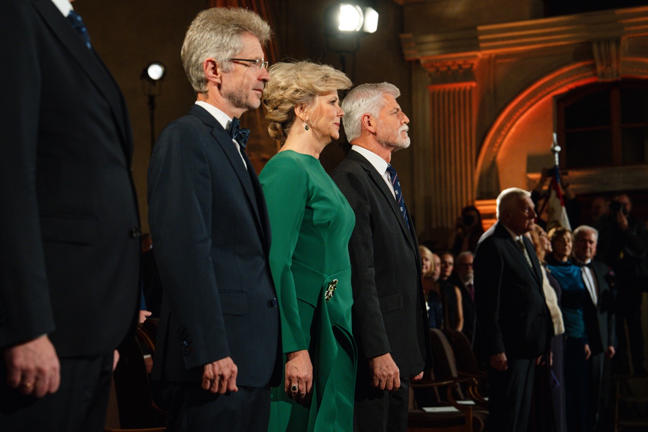 Fotografie ze slavnostního ceremoniálu předávání státních vyznamenání na Pražském hradě
