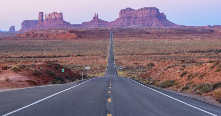 Fotografie silnice z filmu Forrest Gump