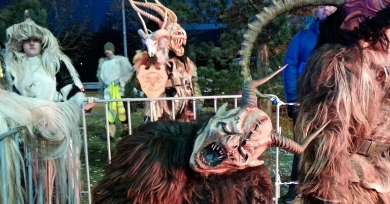 Fotografie krampusáků