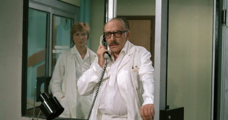 Nemocnice na kraji města