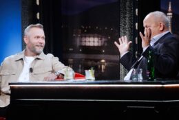Fotografie Ondřeje Novotného a Jana Krause v pořadu Show Jana Krause