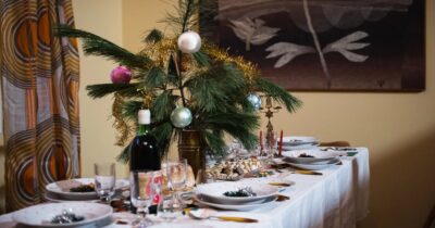 Fotografie ze socialistického vánočního večírku