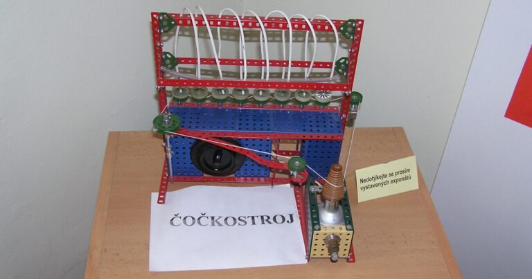 Fotografie stavebnice Merkur