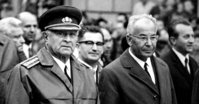 Fotografie Ludvíka Svobody a Gustava Husáka