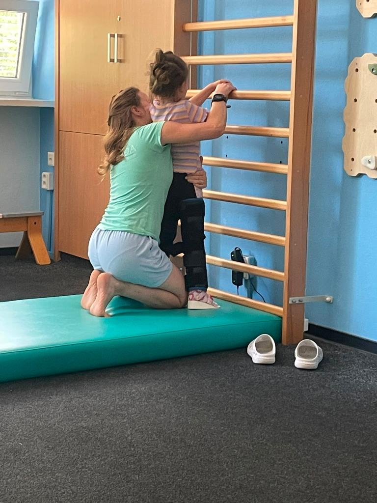 Fotografie Beátky Micové během rehabilitace